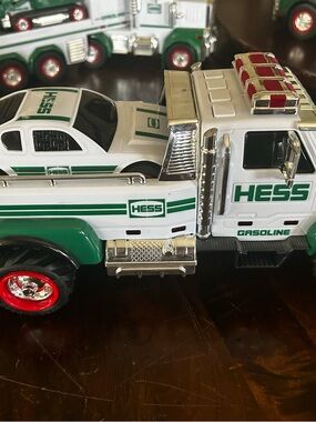HESS White & Green Toy Truck
